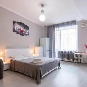 Apartment Home-hotel On Maidan Nezalezhnosti Square, Kyiv