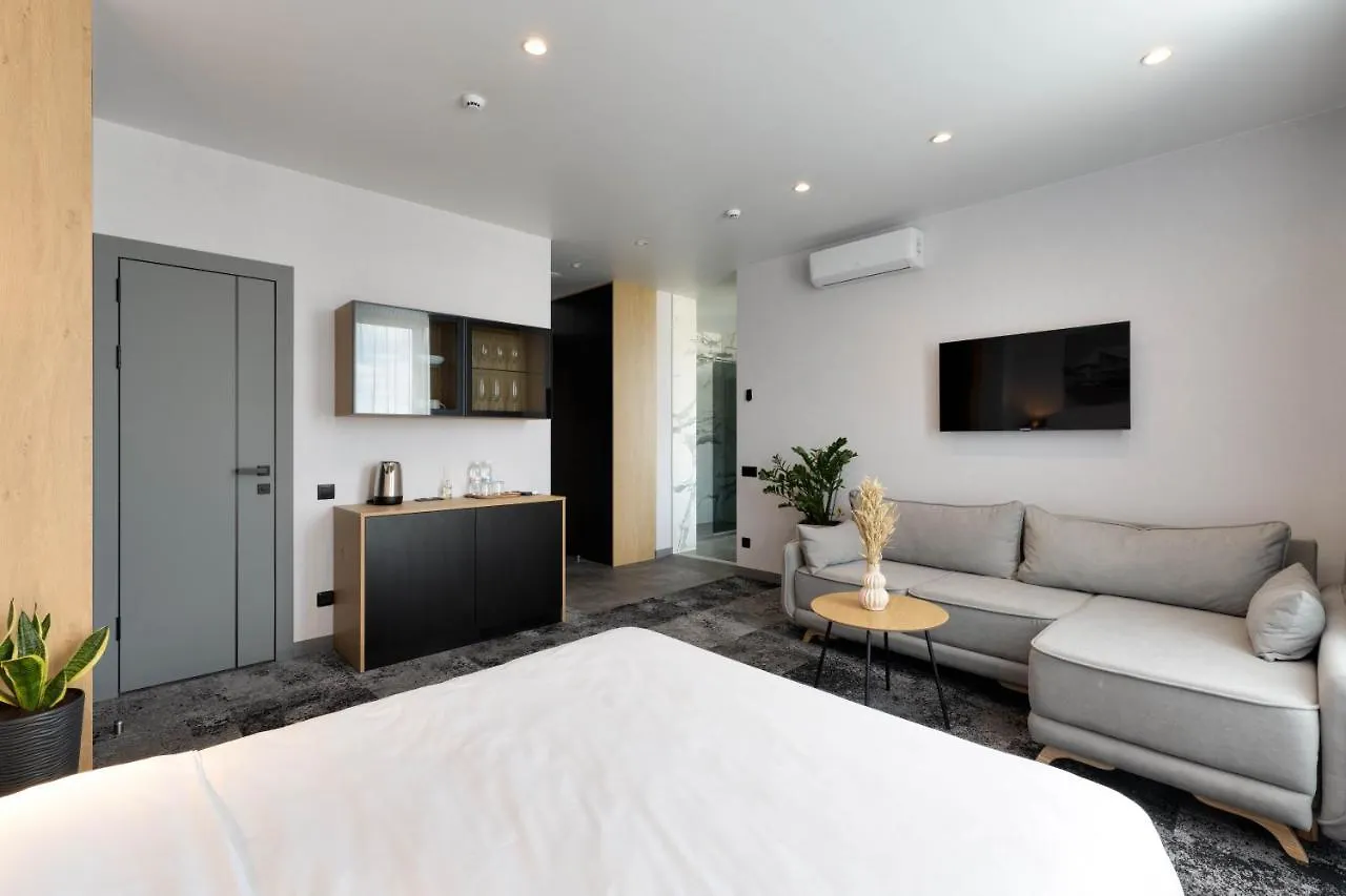 Be The One Hotel Kiev 0*,  Ukrayna