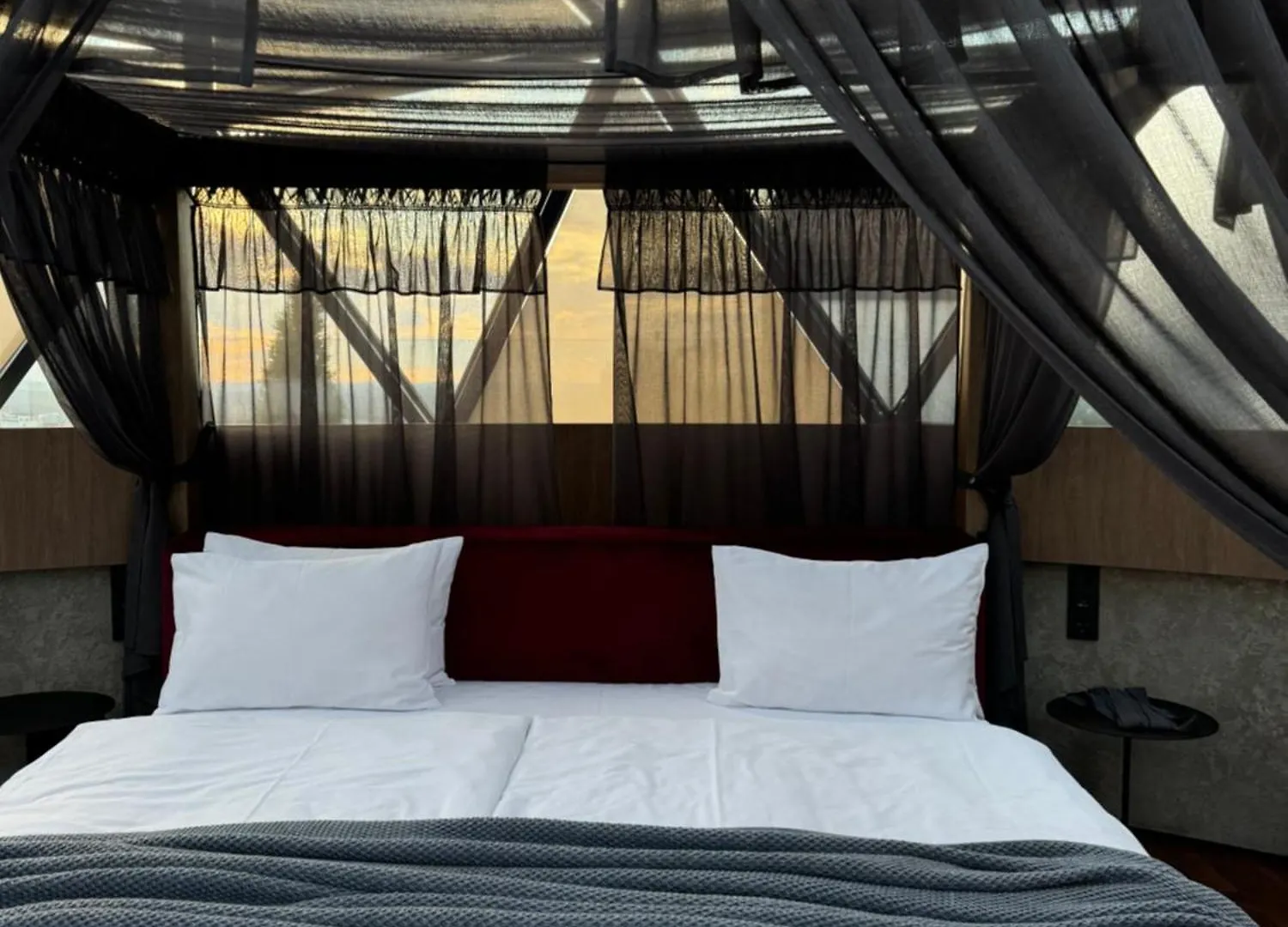Be The One Hotel Kiev 0*,  Ukrayna